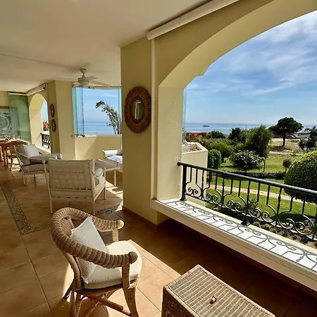 Apartment Front Line Hacienda Playa
