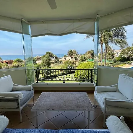 Front Line Hacienda Playa * Marbella